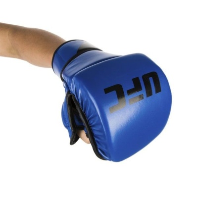Перчатки MMA для спарринга 8 унций S/M синие UFC UHK-69149 / UHK-90073-82